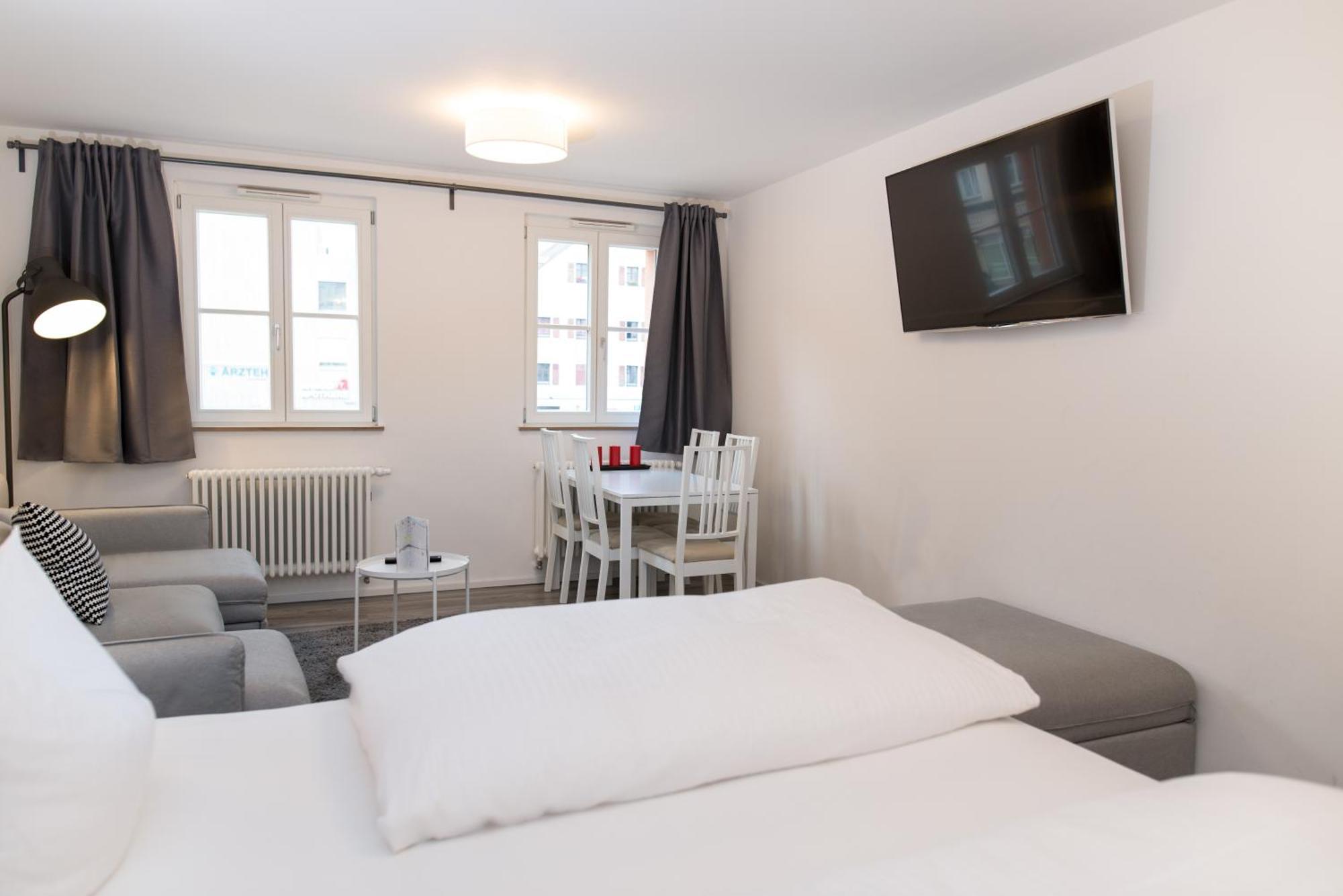 Arnulfsplatz Aparts Regensburg Room photo