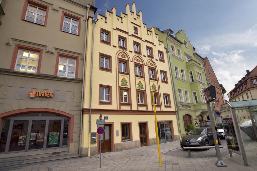 Arnulfsplatz Aparts Regensburg Exterior photo